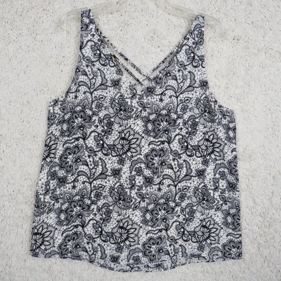 Express* Women's Sleeveless V-Neck Curved Hem Cross Pattern Back Blouse ~Size SP - Picture 1 of 9